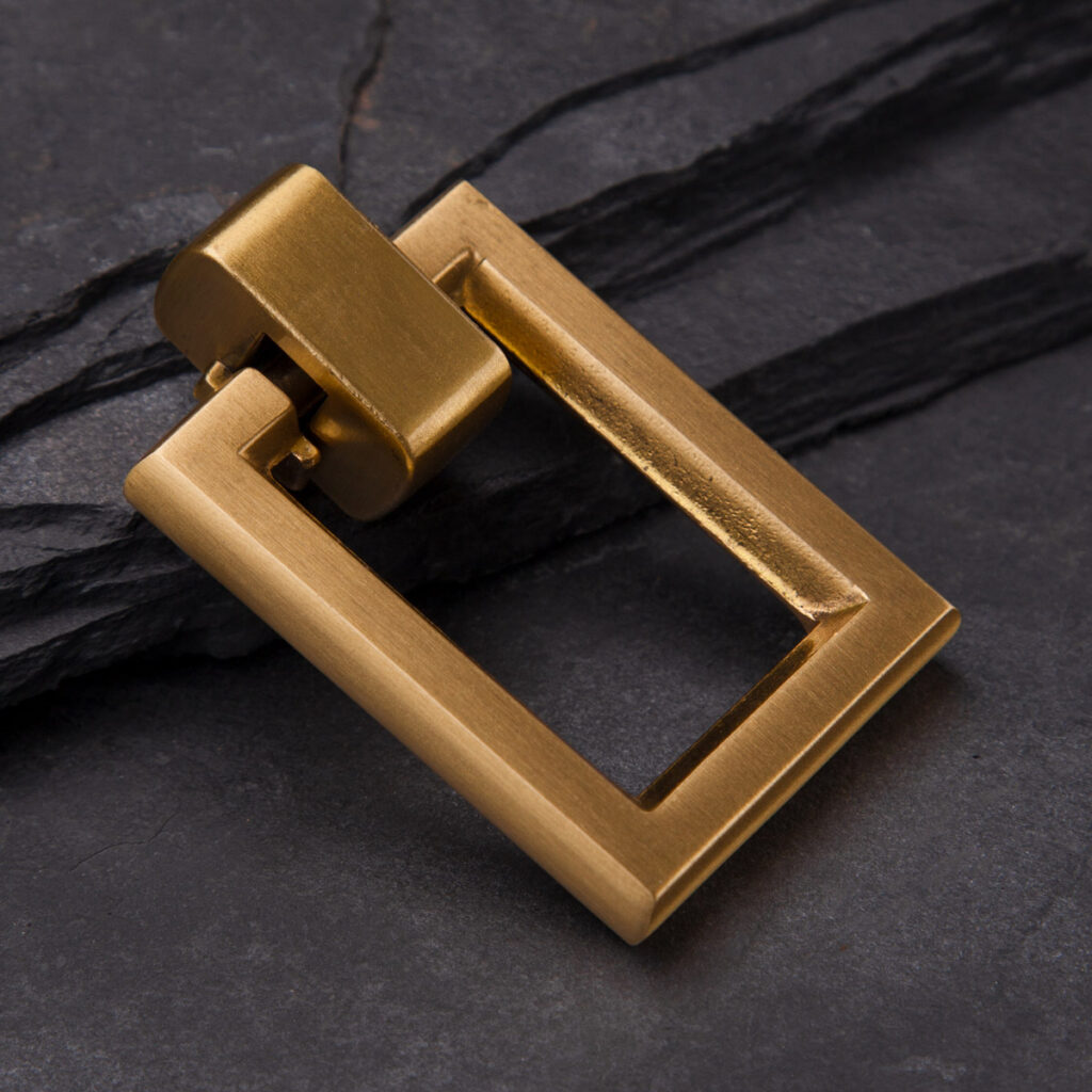 DROP RING satin brass