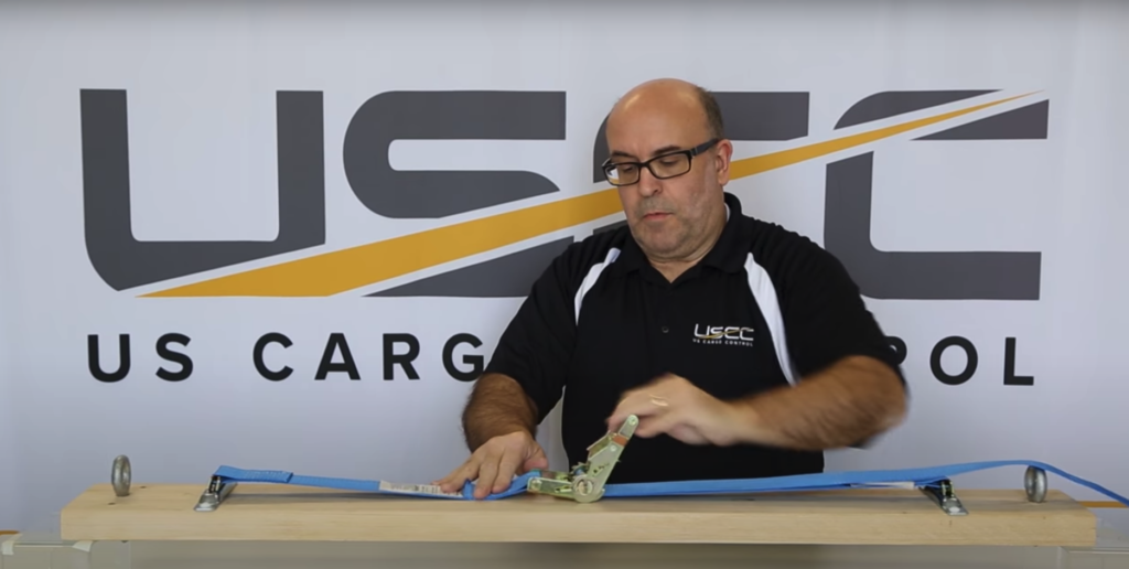 US Cargo Control explains how to thread a ratchet